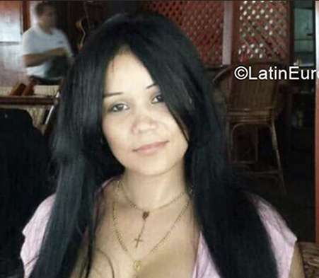 Date this nice looking Dominican Republic girl Wendy from Santiago DO40185