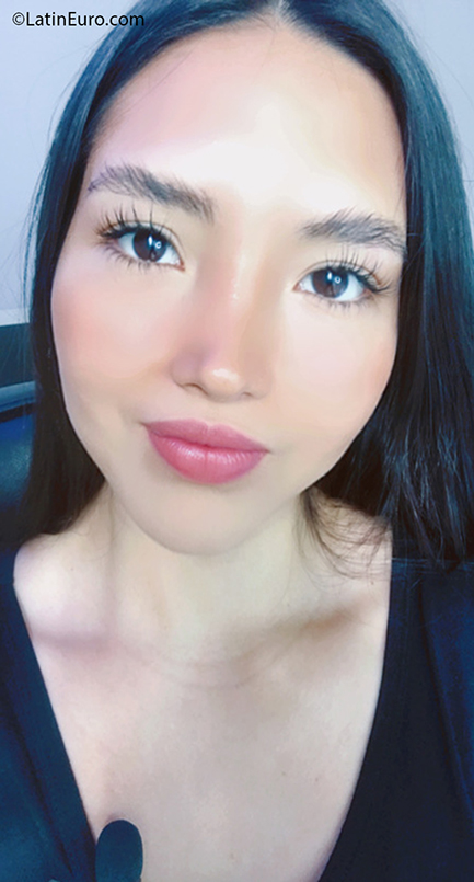 Date this lovely Argentina girl Gabi from Salta AR793