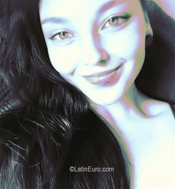 Date this young Colombia girl Andrea from Chia CO30828