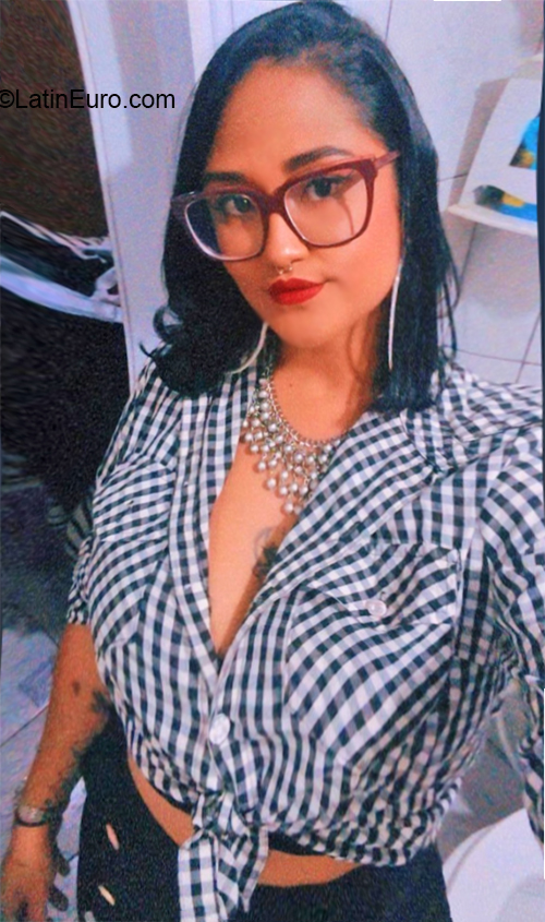 Date this attractive El Salvador girl Tailana from San Salvador SV173