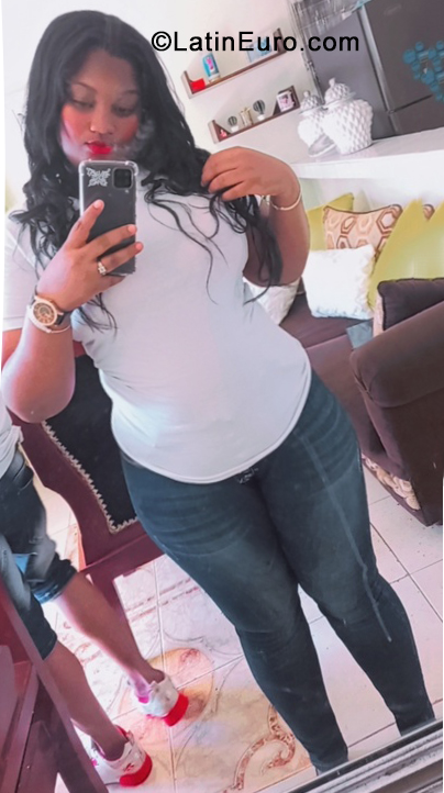 Date this hot Dominican Republic girl Yoneiry from Santo Domingo DO40277