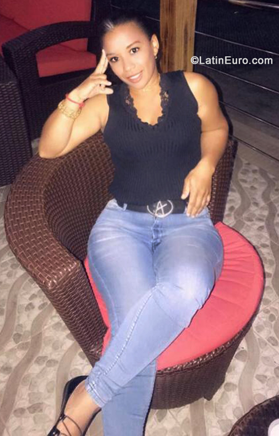 Date this georgeous Dominican Republic girl Maria from San Francisco Macoris DO40279