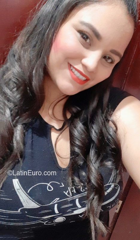 Date this foxy Colombia girl Erika from Bogota CO30976