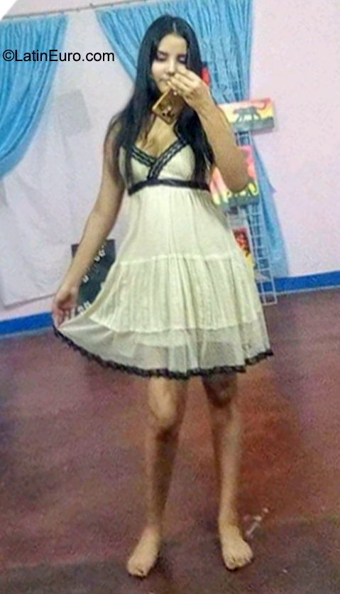 Date this exotic Venezuela girl Laura from Barinas VE4097
