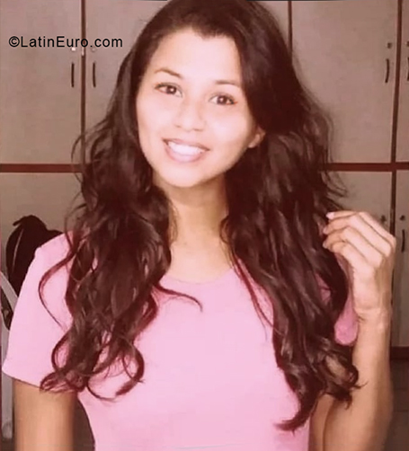 Date this sultry Brazil girl Karla from Recife BR11519