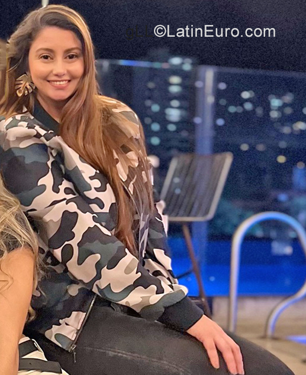 Date this stunning Colombia girl Paula from Medellin CO31111