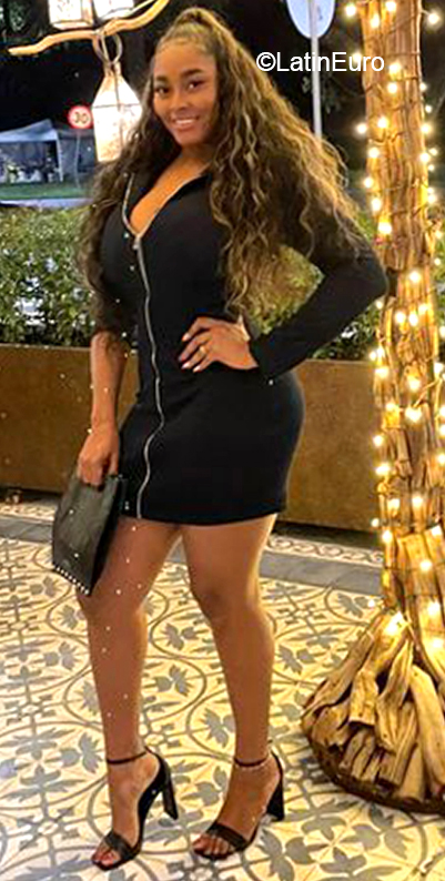 Date this exotic Colombia girl Isabela from Cali CO31142