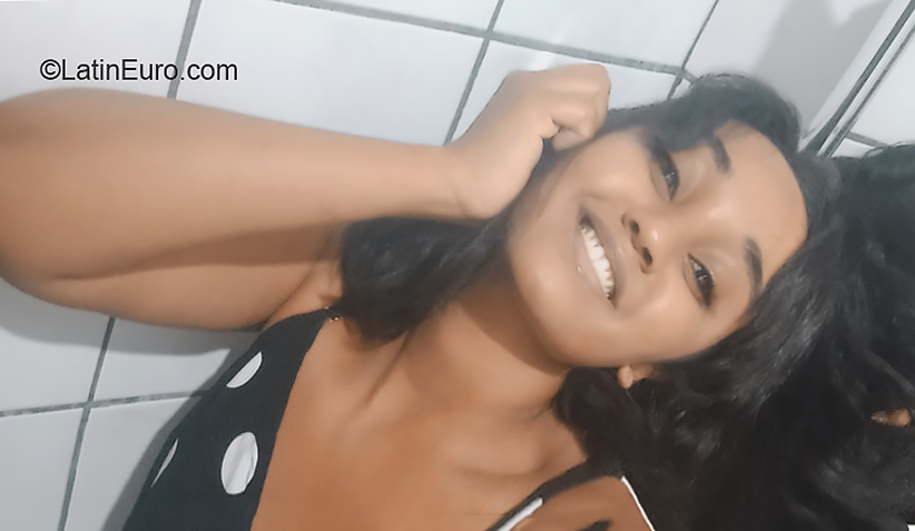 Date this georgeous Brazil girl VANESSA from Belo Horizonte BR11605