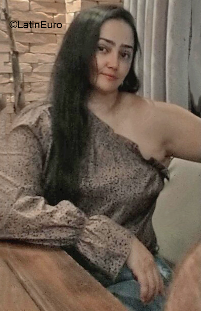 Date this hot Brazil girl Christine from Belo Horizonte BR11616