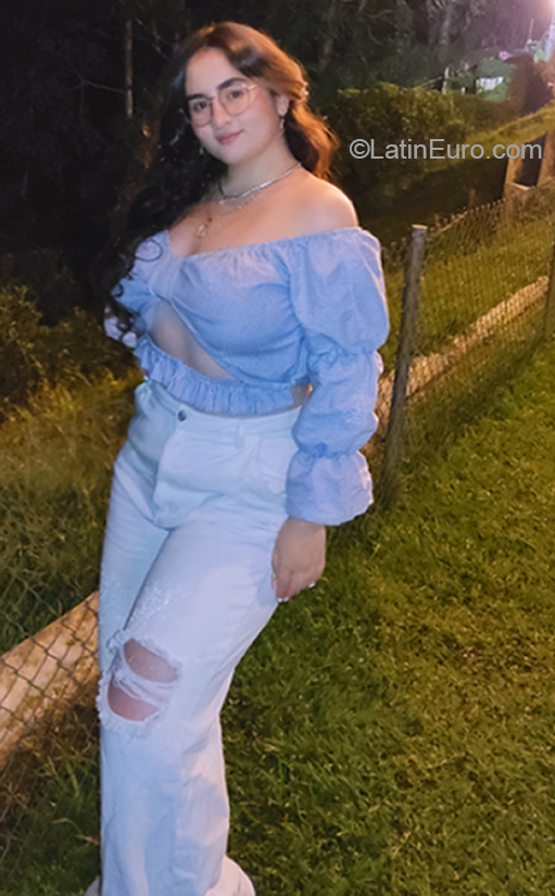 Date this beautiful Colombia girl Zashia from Medellin CO31278