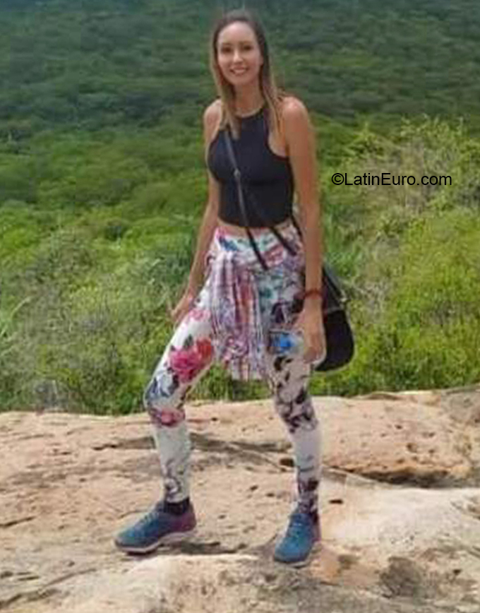 Date this hard body Brazil girl Raniely from SERRA TALHADA BR11639