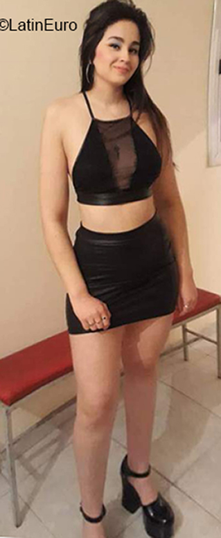 Date this delightful Argentina girl Mumi from La Rioja AR850