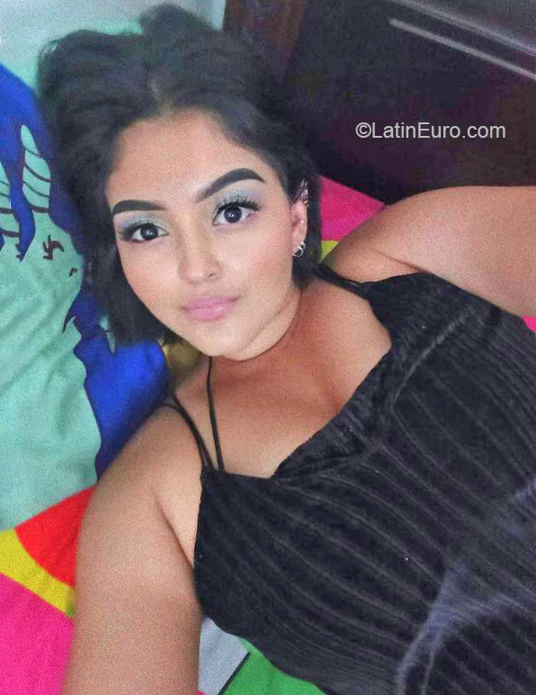 Date this athletic Colombia girl Daniela from Cali CO31392