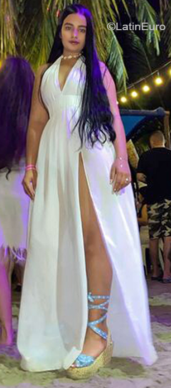 Date this tall Colombia girl Sara Cardona from Medellín CO31494