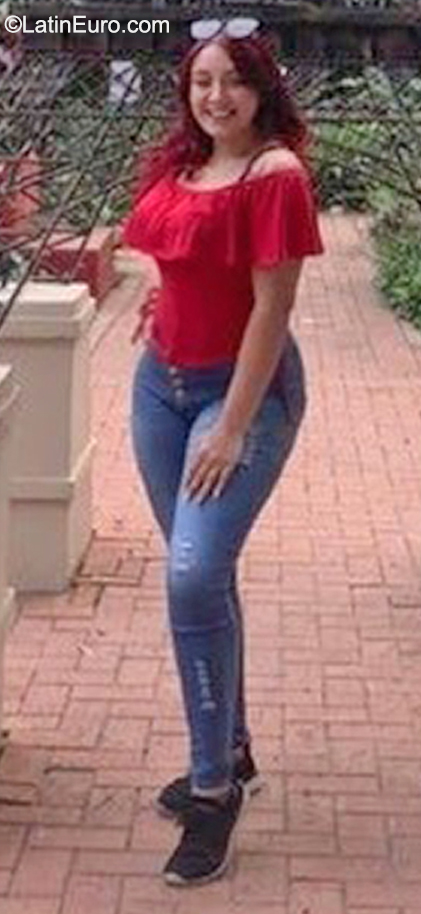 Date this cute Bolivia girl Fecy from Santa Cruz BO138