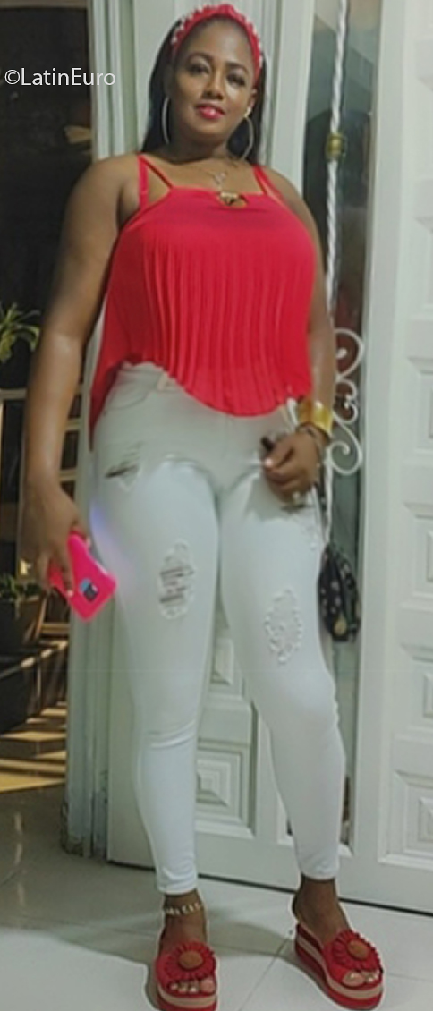 Date this attractive Colombia girl Astrid from Antioguia CO31603