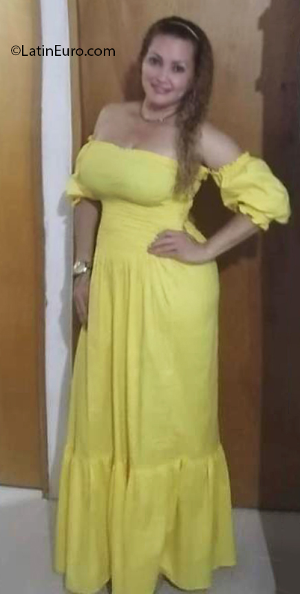 Date this good-looking Colombia girl Beatriz from Barranquilla CO31640