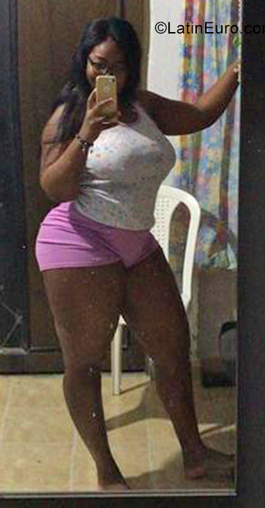 Date this hard body Colombia girl Marisol from Cali CO31696