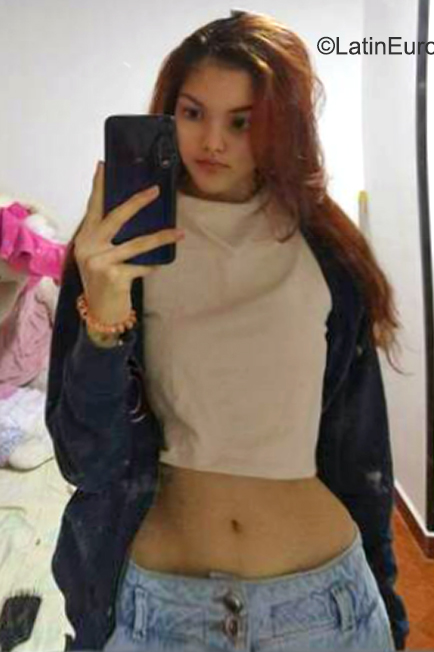 Date this happy Colombia girl Sara from Cartagena CO31765