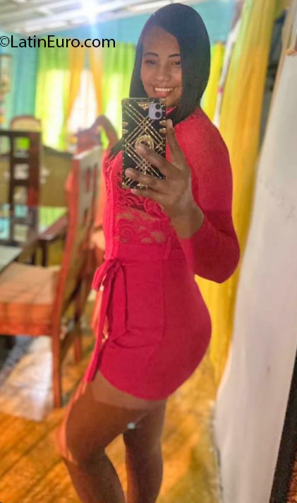 Date this tall Dominican Republic girl Belkis from Santo Domingo DO41021
