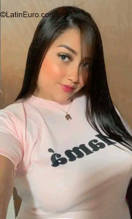 Date this hot Venezuela girl Keyla from Maracaibo VE4276