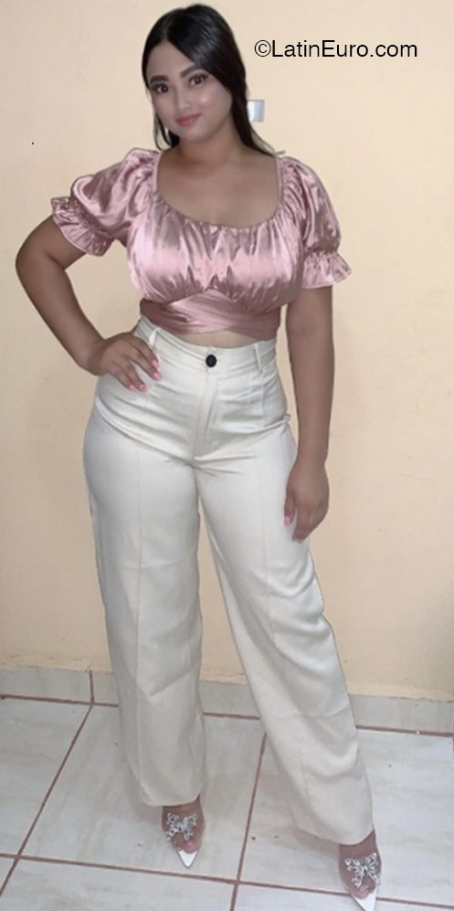 Date this sultry Dominican Republic girl Rosalba from Santo Domingo DO41208