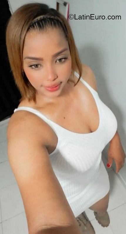 Date this nice looking Colombia girl Kathe from Cali CO32205