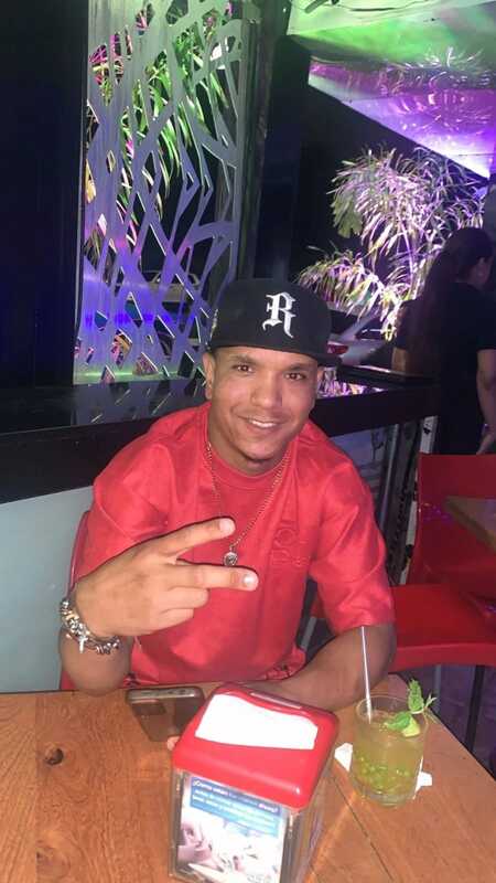 Date this tall Dominican Republic man Jusosa from Montecristi DO43871