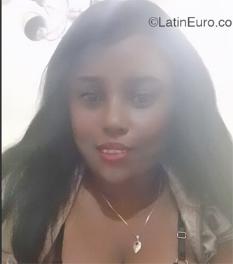 Date this good-looking Dominican Republic girl Vilda from Santo Domingo DO44118