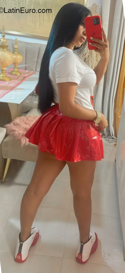 Date this good-looking Dominican Republic girl Yamilet from Santo Domingo DO44646