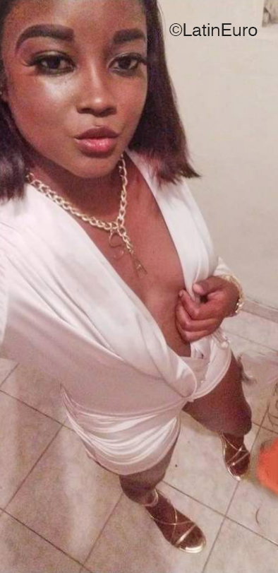 Date this fun Dominican Republic girl Suley from Santo Domingo DO45121