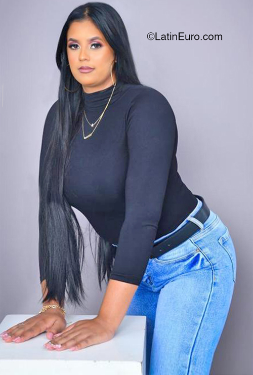 Date this charming Dominican Republic girl Grismery from Puerto Plata DO50717