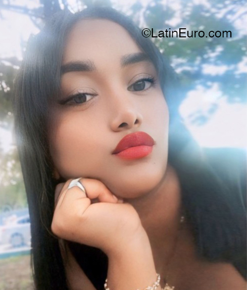 Date this stunning Dominican Republic girl Ana paola from Santiago DO51302