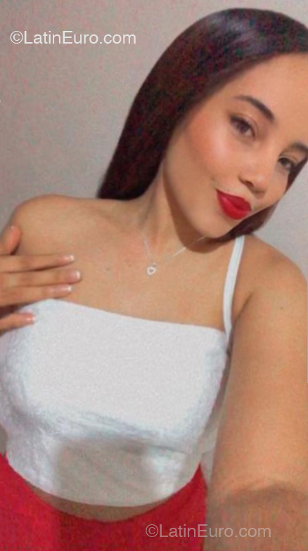 Date this hot Dominican Republic girl Eliss from Santiago DO51342