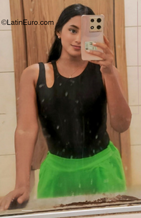 Date this happy Ecuador girl Lilibeth from Babahoyo EC1042