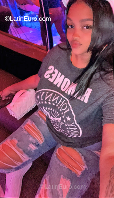 Date this young Dominican Republic girl Juleiny from Santo Domingo DO53720