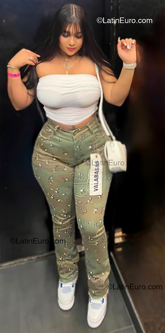 Date this young Dominican Republic girl Paola from Santo Domingo DO53770