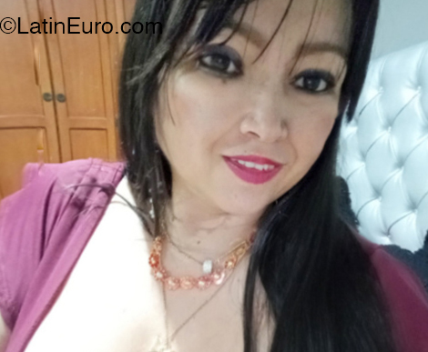 Date this georgeous Colombia girl Sandra from Manizales CO33172