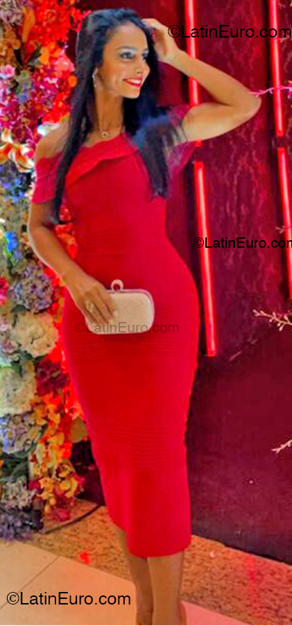 Date this athletic Brazil girl Jo from Rio Branco BR12325