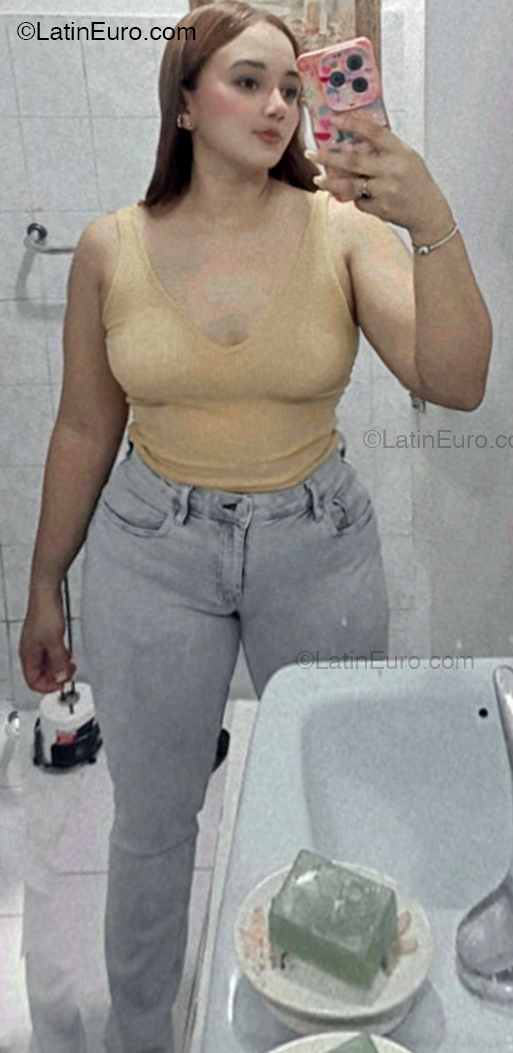 Date this exotic Dominican Republic girl Liz from Santo Domingo DO53957