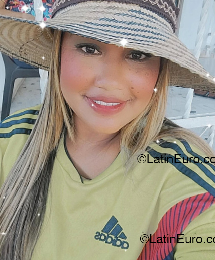Date this young Colombia girl Eve from Cartagena CO33257