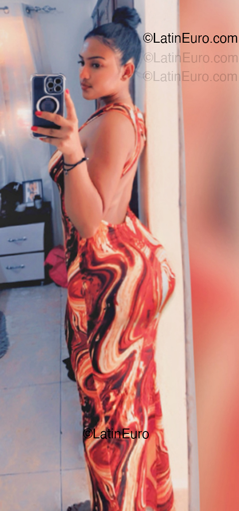Date this young Dominican Republic girl Rosalva from Santo Domingo DO54538
