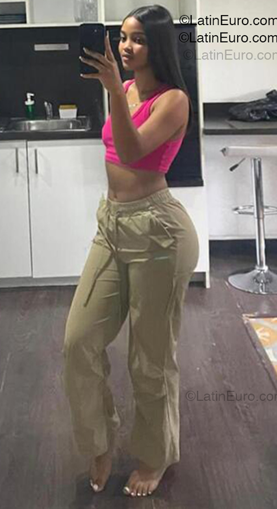 Date this cute Dominican Republic girl Greisha from Dajabon DO54642