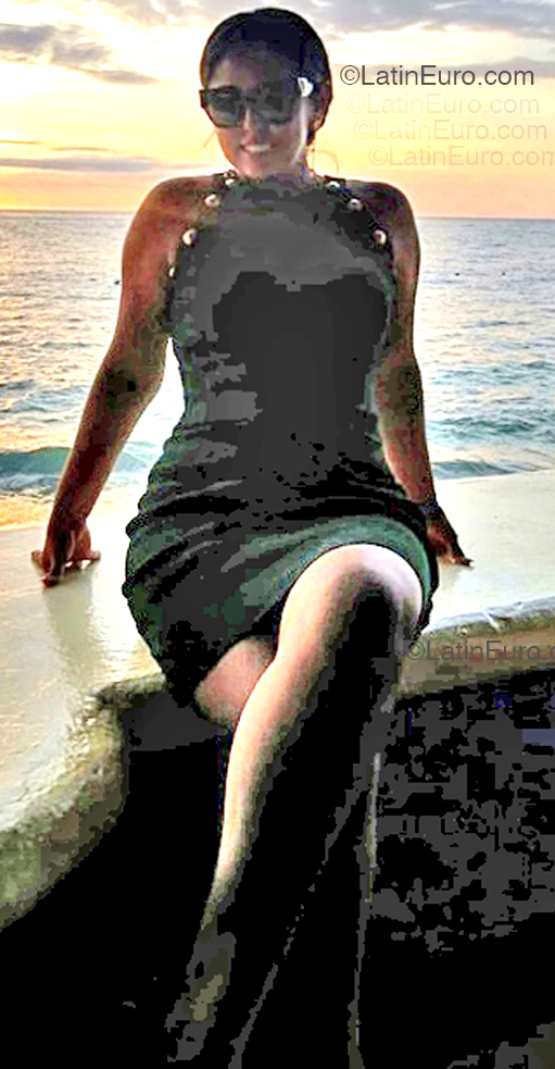 Date this happy Mexico girl Martha from San Luis Potosi MX2768