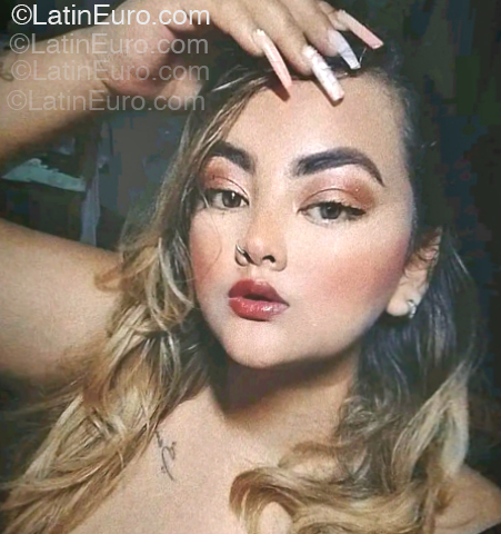 Date this hard body Venezuela girl Alondra from Caracas VE5295