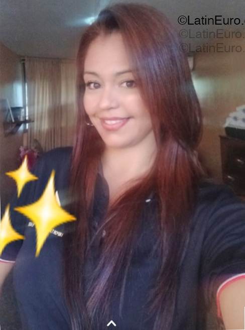 Date this beautiful Venezuela girl Miam from Caracas VE5301