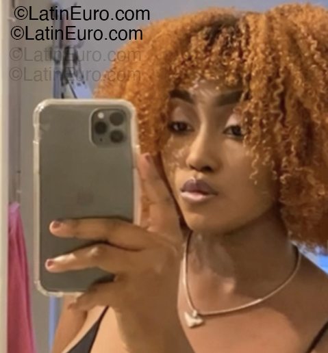 Date this hot Dominican Republic girl Ashley from Santo Domingo DO55091