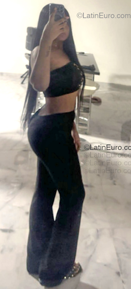 Date this charming Colombia girl Kathe from Cali CO33525