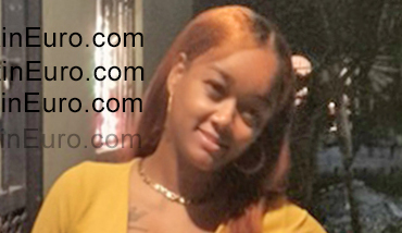 Date this exotic Dominican Republic girl Dayla from Santo Domingo DO55423