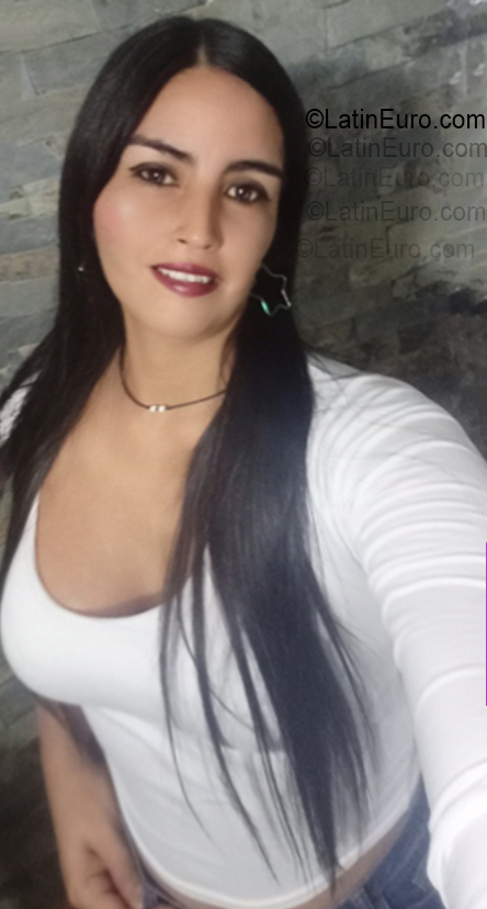 Date this cute Venezuela girl Liliana from Caracas VE5365
